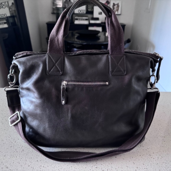 ROOTS CANADA Messenger Bag - Picture 2 of 10